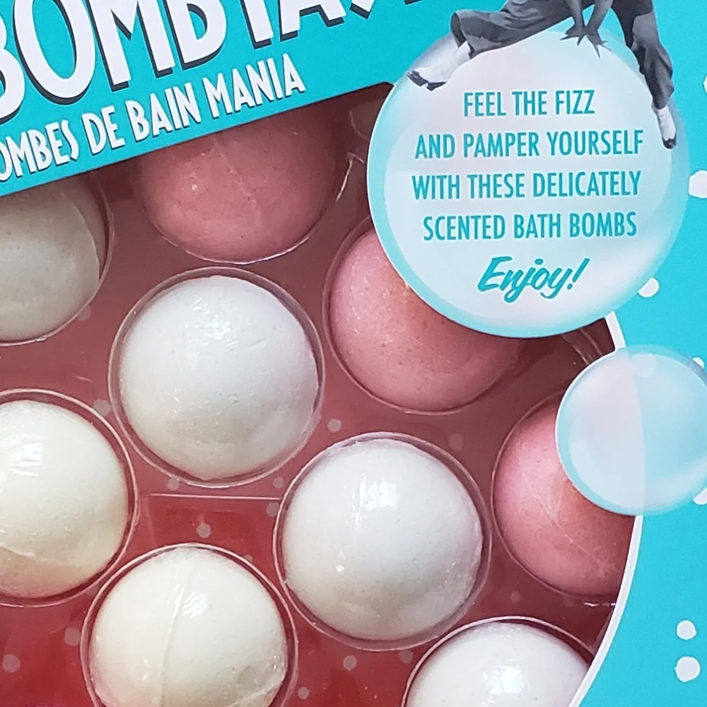 NWT Bath Bombastic Bath Bombs Set of 13
